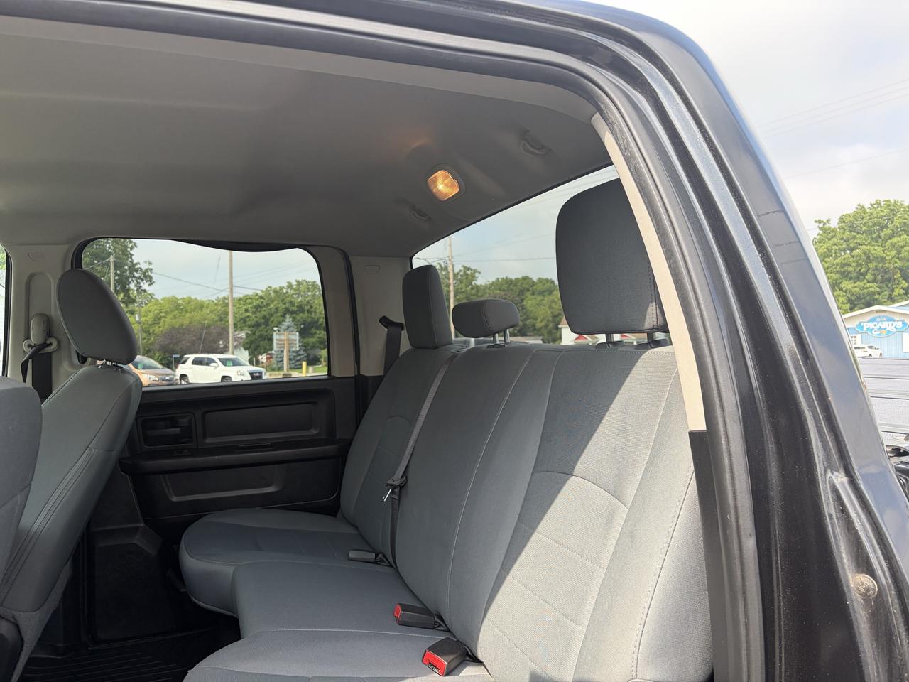 2015 RAM 1500 ST Photo