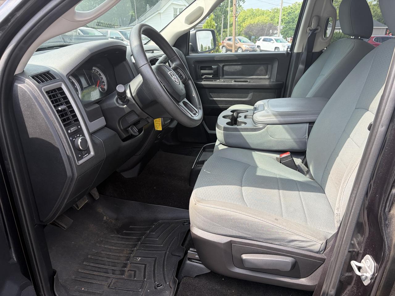 2015 RAM 1500 ST Photo