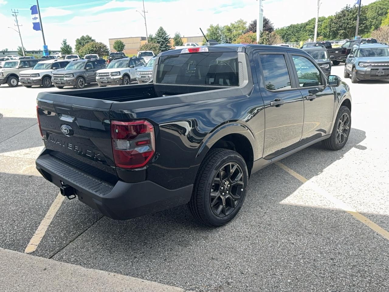 2026 Ford Maverick XLT AWD. BLACK PKG, LUXURY PKG Photo4