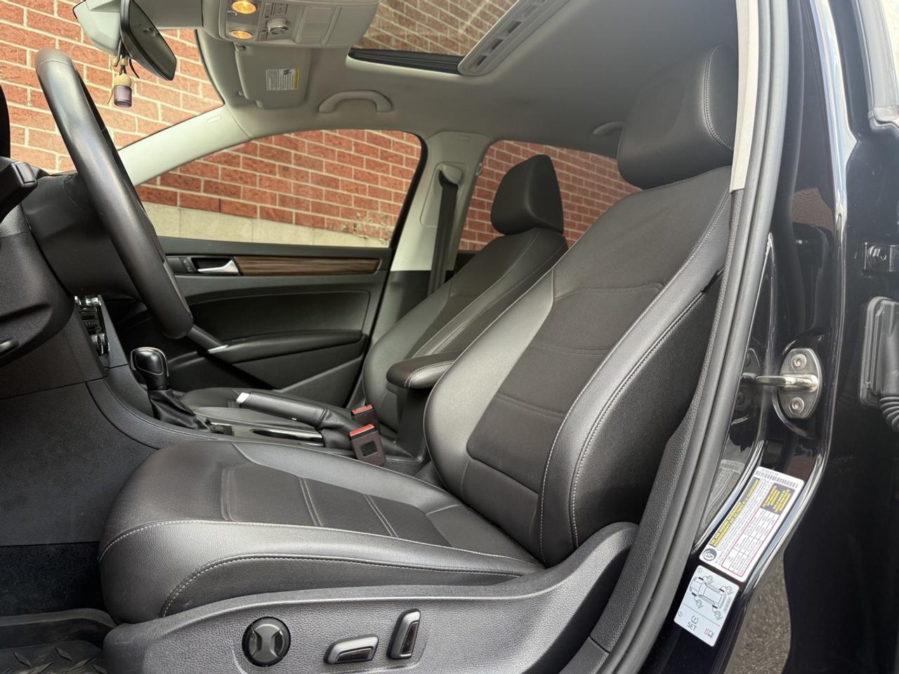 2022 Volkswagen Passat 2.0T Limited Edition| Leather| Moonroof Photo