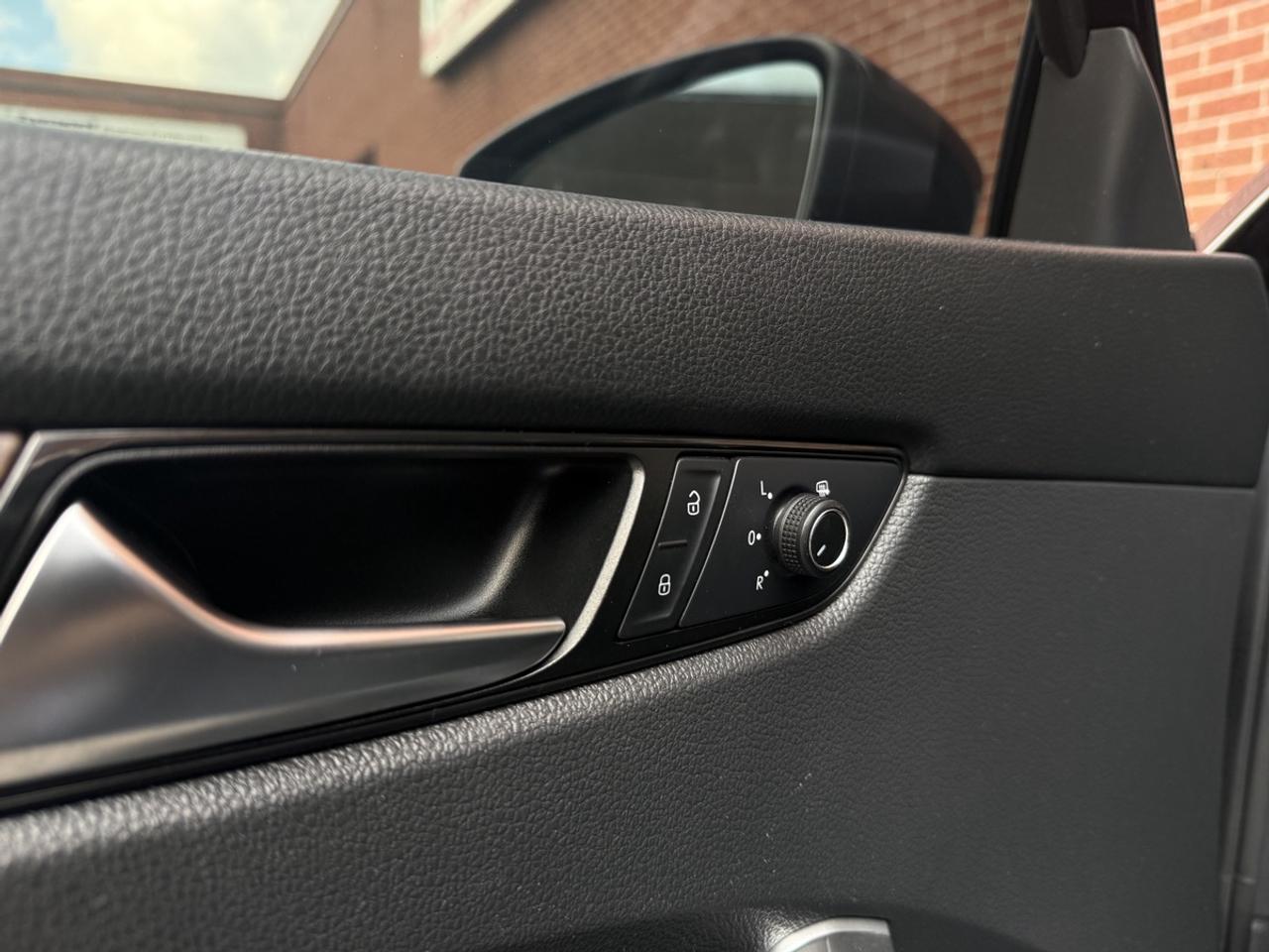 2022 Volkswagen Passat 2.0T Limited Edition| Leather| Moonroof Photo
