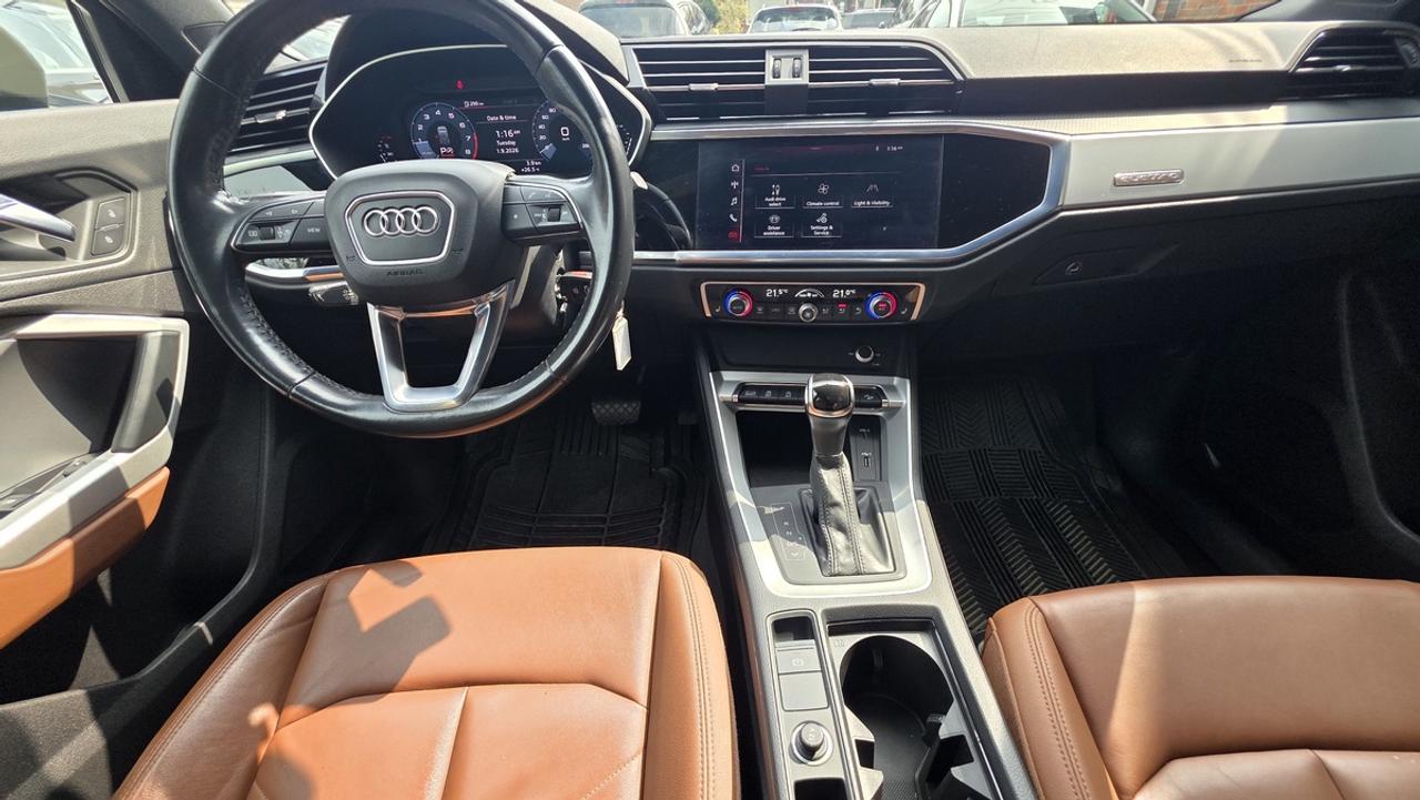 2020 Audi Q3 Komfort Photo
