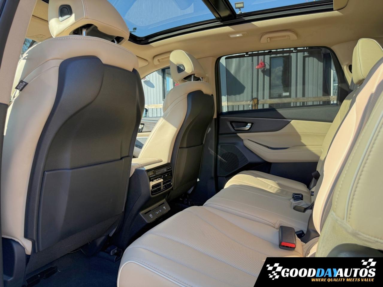 2023 Acura MDX PLATINUM ELITE 1 OWNER ACURA WARRANTY CLEAN CARFAX Photo