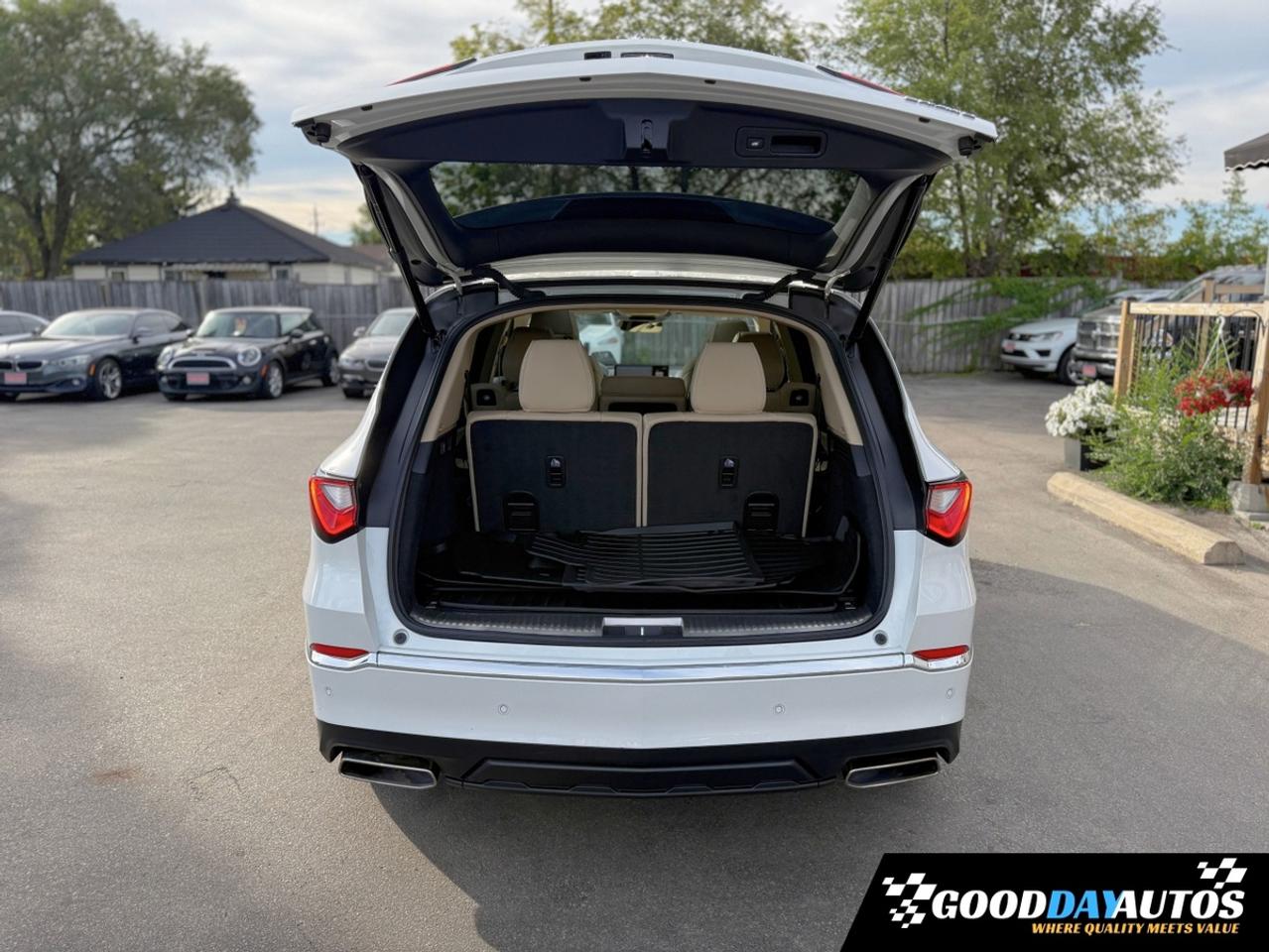 2023 Acura MDX PLATINUM ELITE 1 OWNER ACURA WARRANTY CLEAN CARFAX Photo
