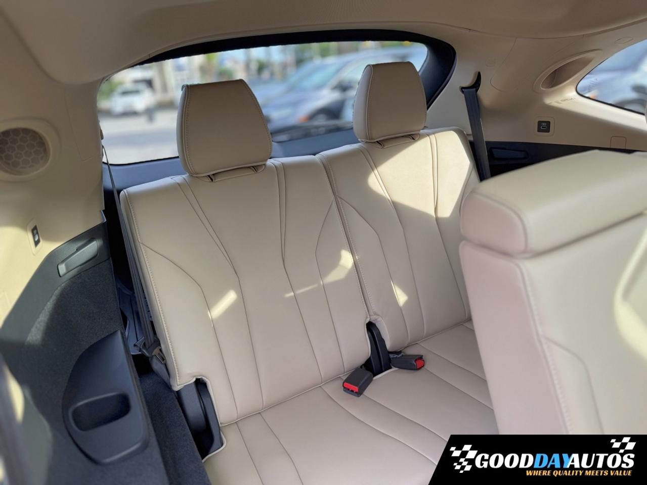 2023 Acura MDX PLATINUM ELITE 1 OWNER ACURA WARRANTY CLEAN CARFAX Photo