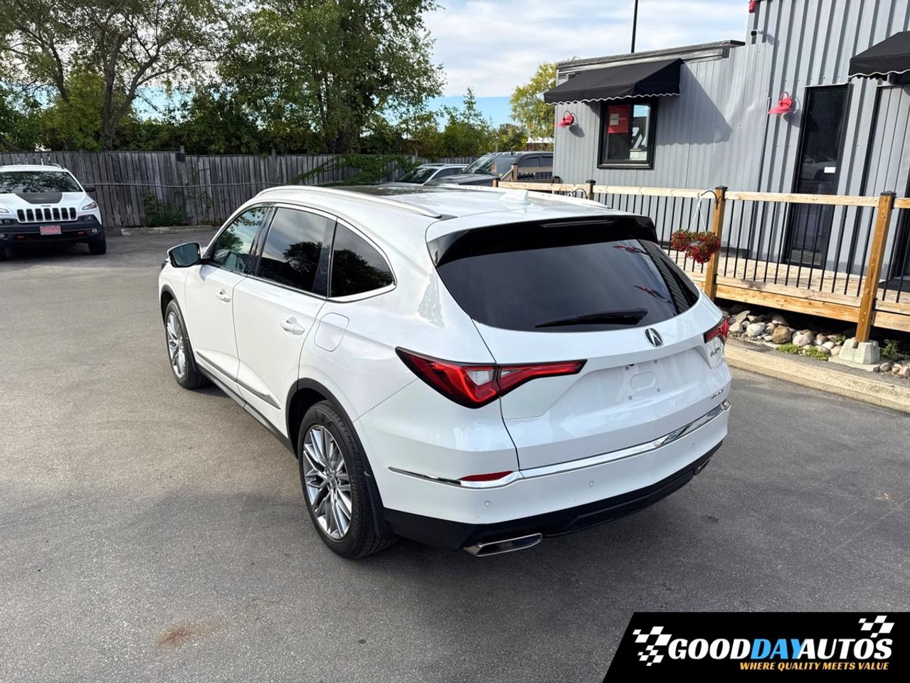 2023 Acura MDX PLATINUM ELITE 1 OWNER ACURA WARRANTY CLEAN CARFAX Photo