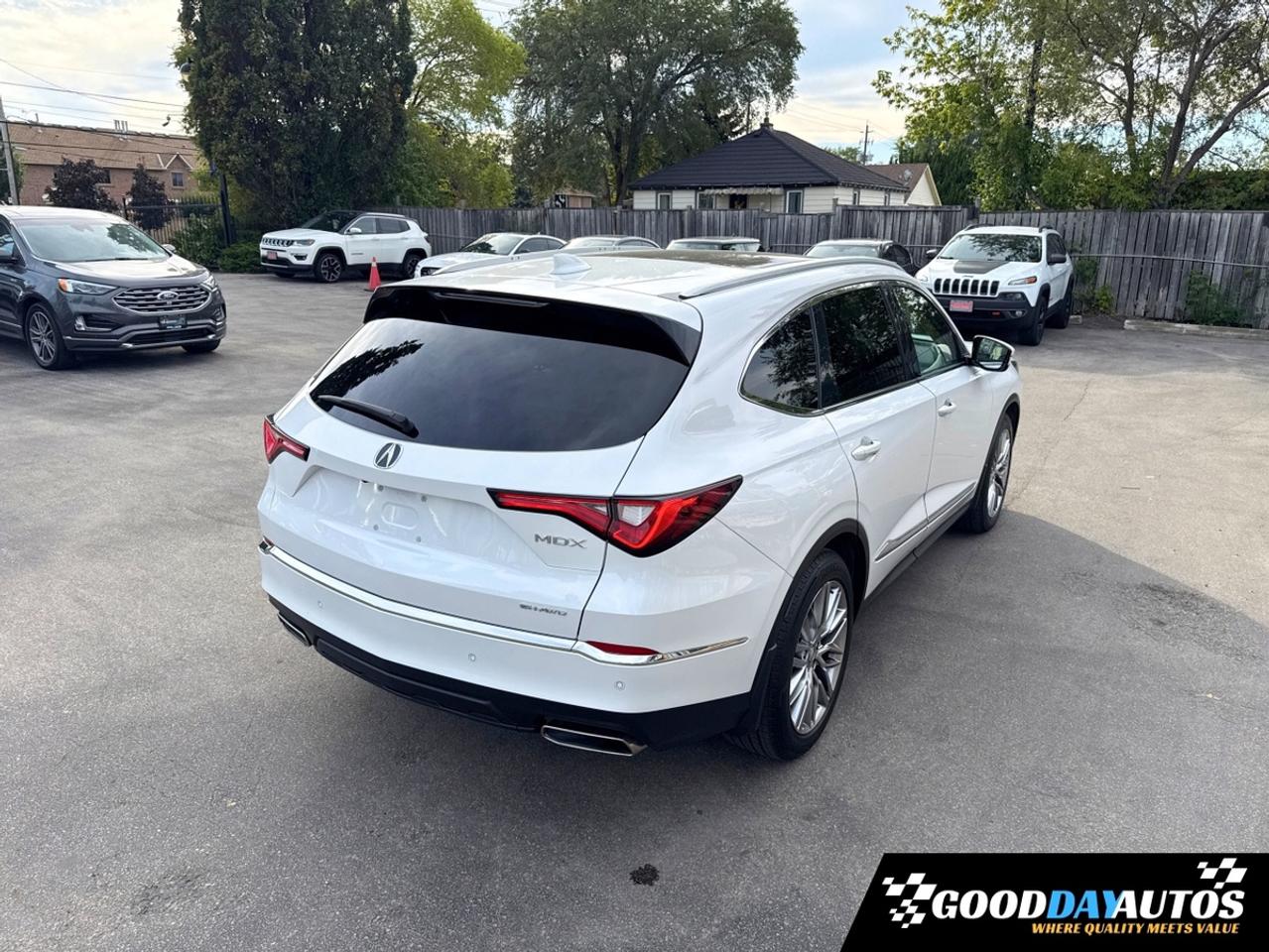 2023 Acura MDX PLATINUM ELITE 1 OWNER ACURA WARRANTY CLEAN CARFAX Photo