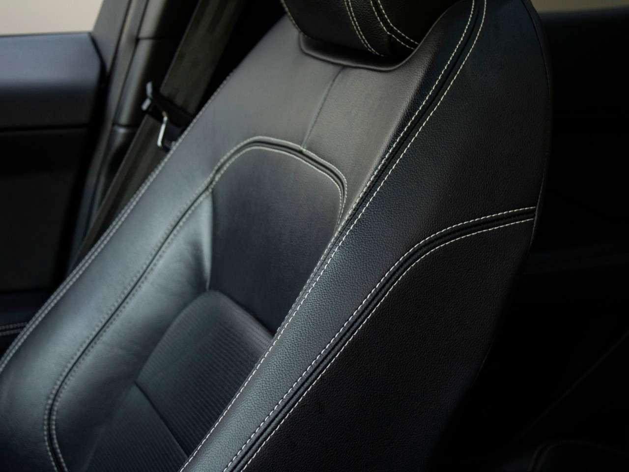 2020 Jaguar E-Pace P300 AWD R-Dynamic SE Photo