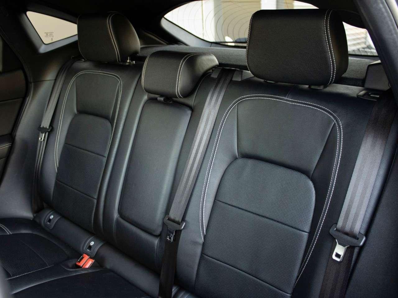 2020 Jaguar E-Pace P300 AWD R-Dynamic SE Photo
