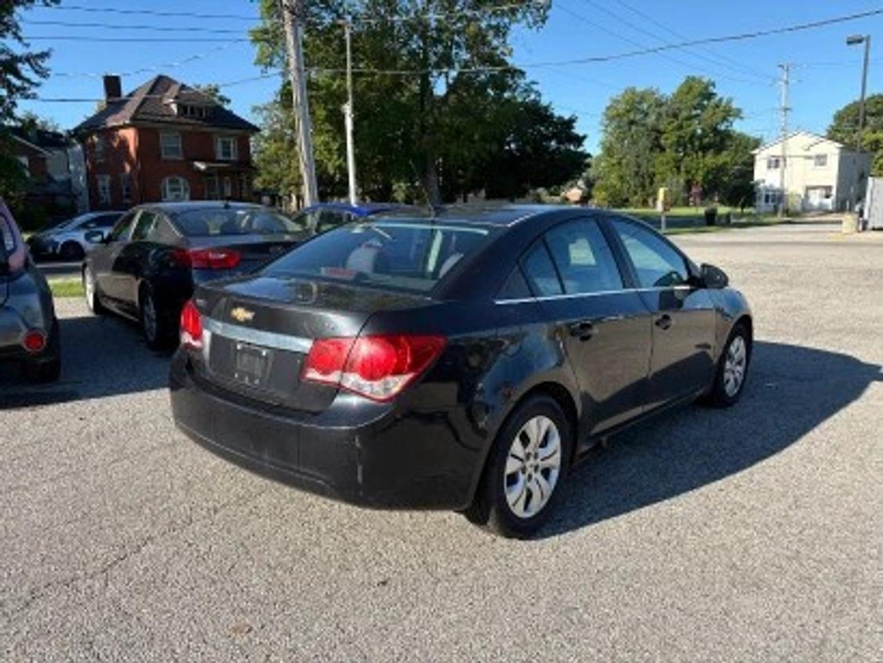 2014 Chevrolet Cruze 4dr Sdn 1LT Photo
