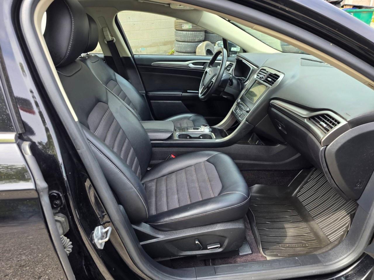 2017 Ford Fusion 4dr Sdn SE FWD Photo