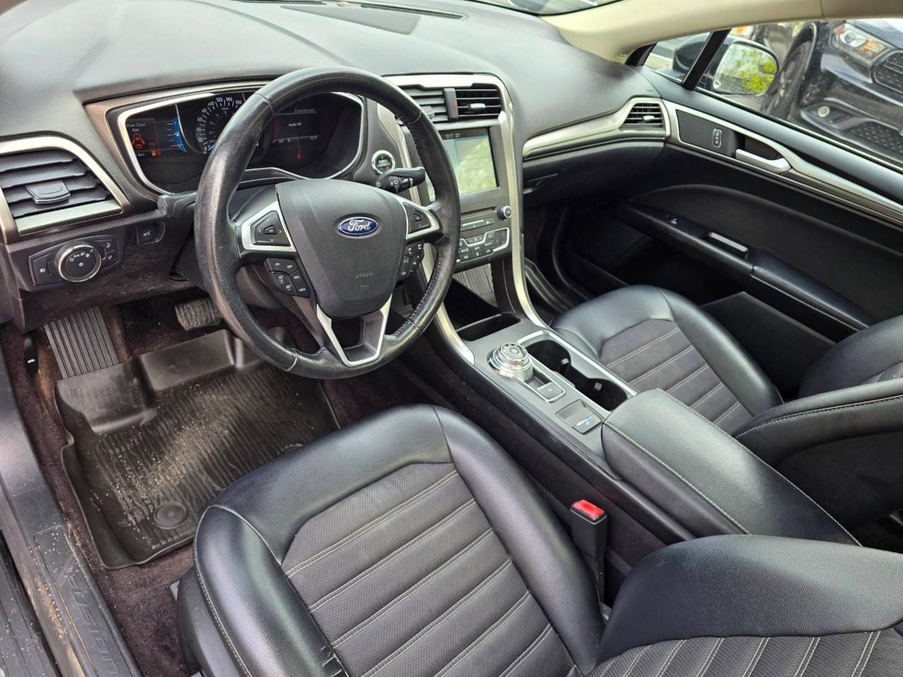 2017 Ford Fusion 4dr Sdn SE FWD Photo
