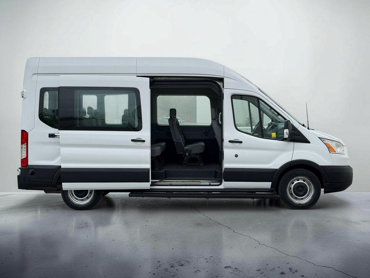 2019 Ford Transit XLT/T350/14 Passenger! Photo