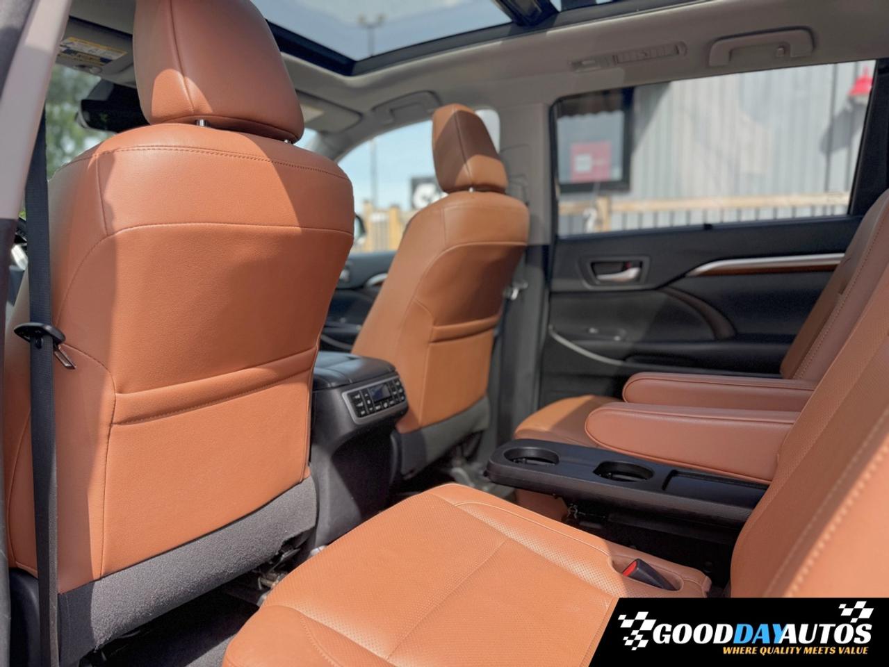 2018 Toyota Highlander Limited ONE OWNER FULLY LOADED CLEAN CARFAX MINT Photo