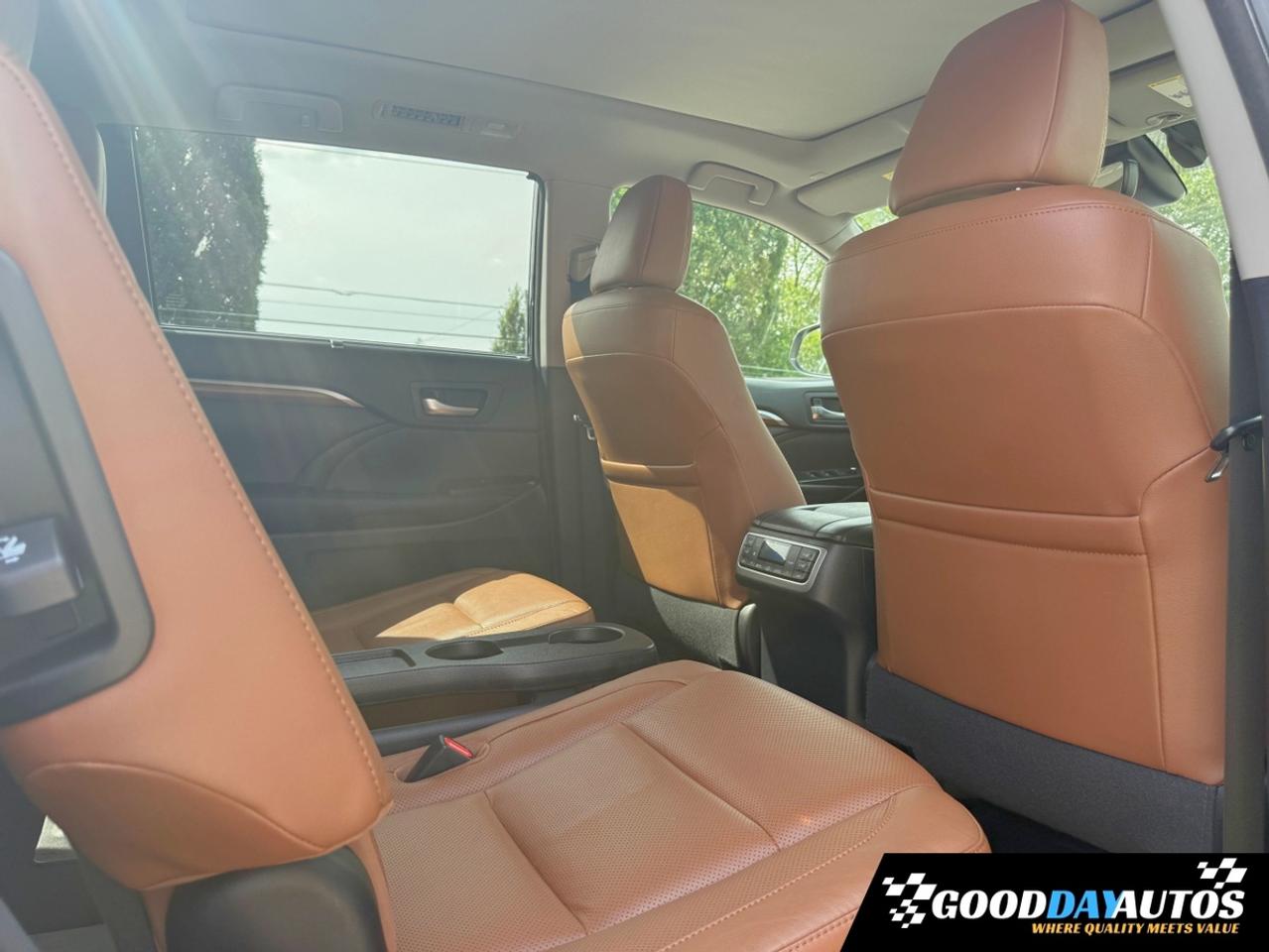 2018 Toyota Highlander Limited ONE OWNER FULLY LOADED CLEAN CARFAX MINT Photo