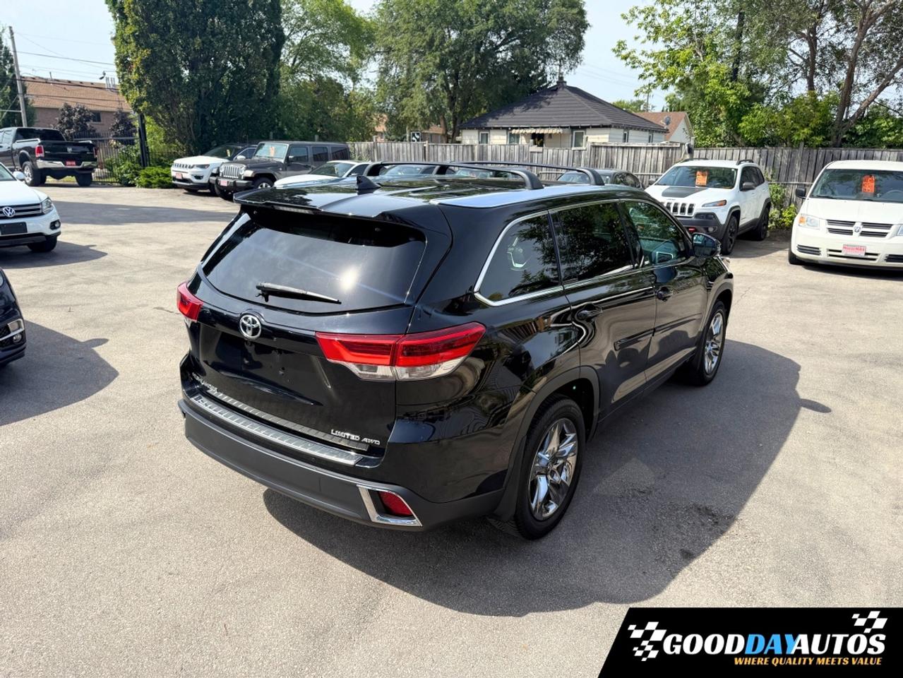 2018 Toyota Highlander Limited ONE OWNER FULLY LOADED CLEAN CARFAX MINT Photo