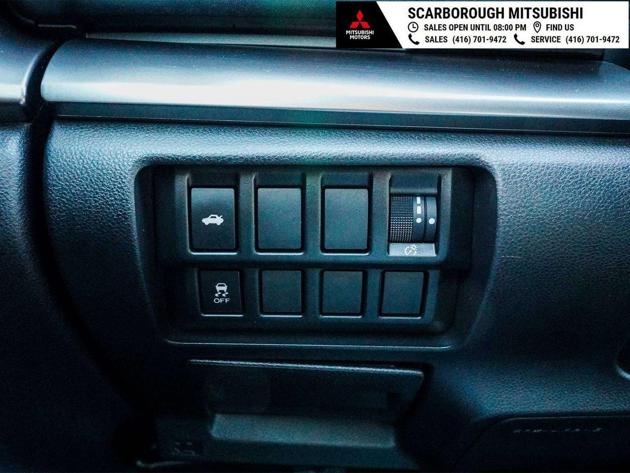 2024 Subaru WRX Base, manual, Low KM ,blue tooth, rear camera . Photo