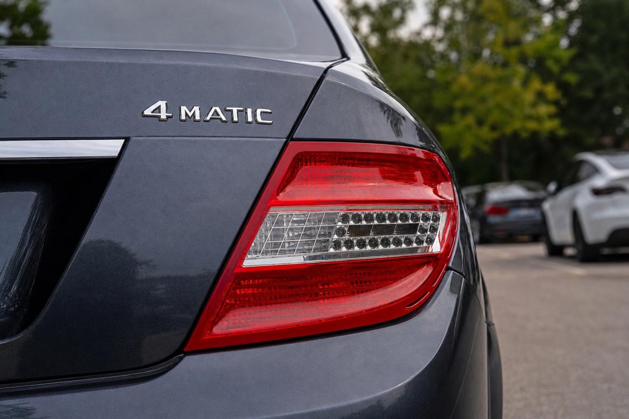 2011 Mercedes-Benz C-Class C300 4 MATIC - NO ACCIDENTS Photo
