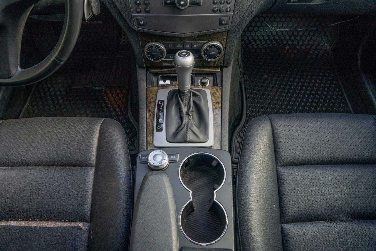 2011 Mercedes-Benz C-Class C300 4 MATIC - NO ACCIDENTS Photo