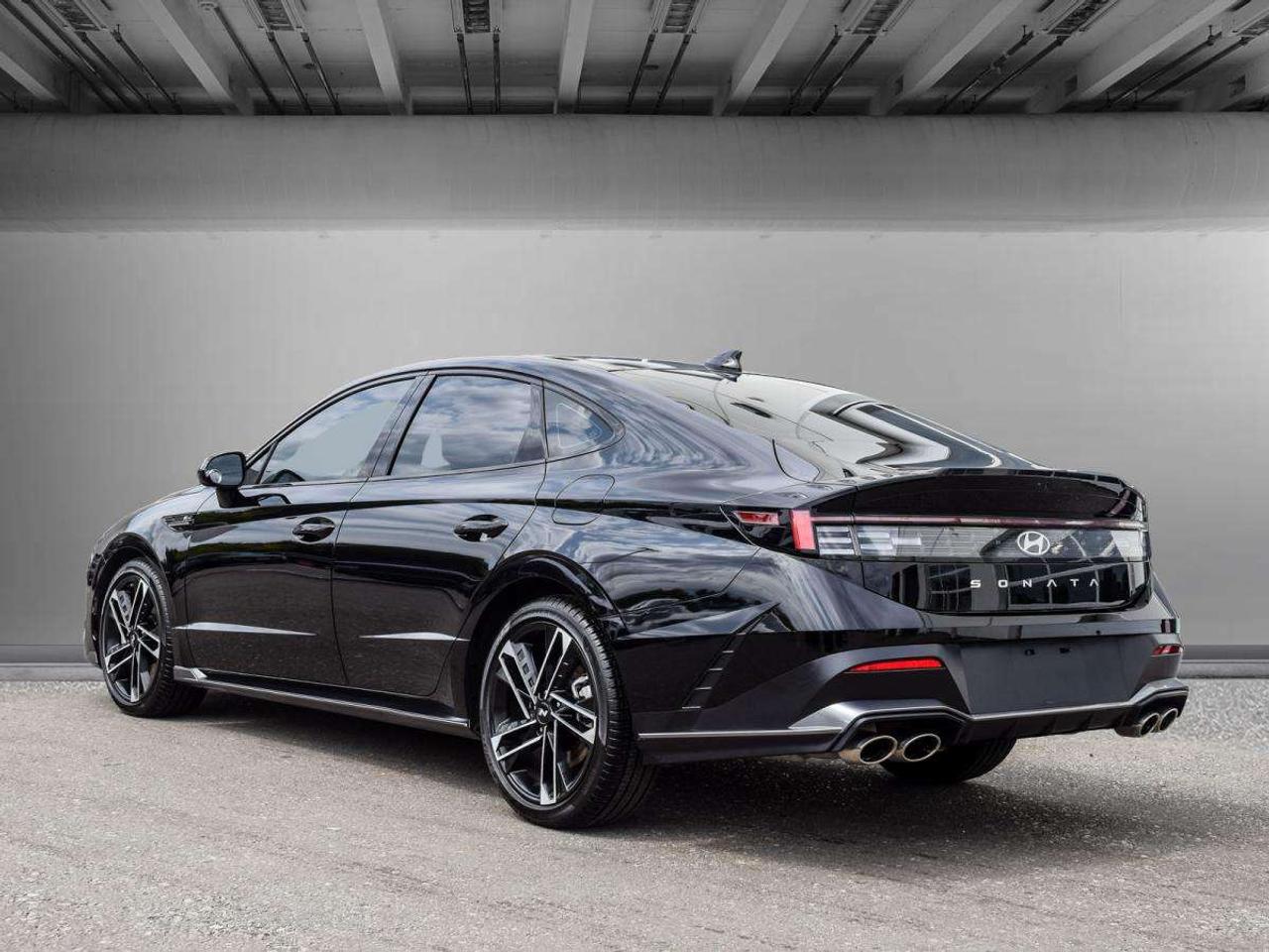 2025 Hyundai Sonata N-LINE   1owner, No Accidents, LOW KMS Photo3