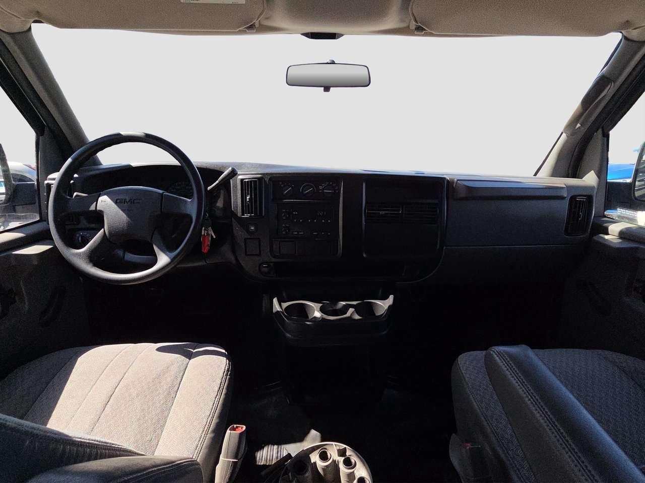 2005 GMC Savana BASE SOLD AS IS   NO INSPECTION   NO SAFETY Photo