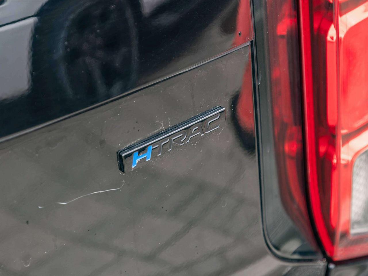 2025 Hyundai PALISADE Ultimate Calligraphy Night Photo