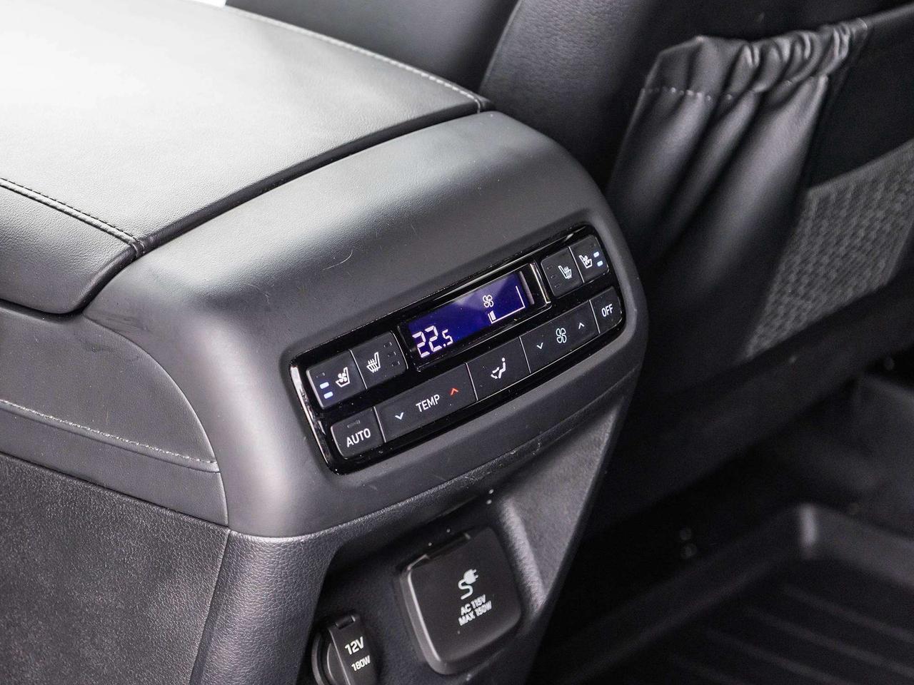 2025 Hyundai PALISADE Ultimate Calligraphy Night Photo
