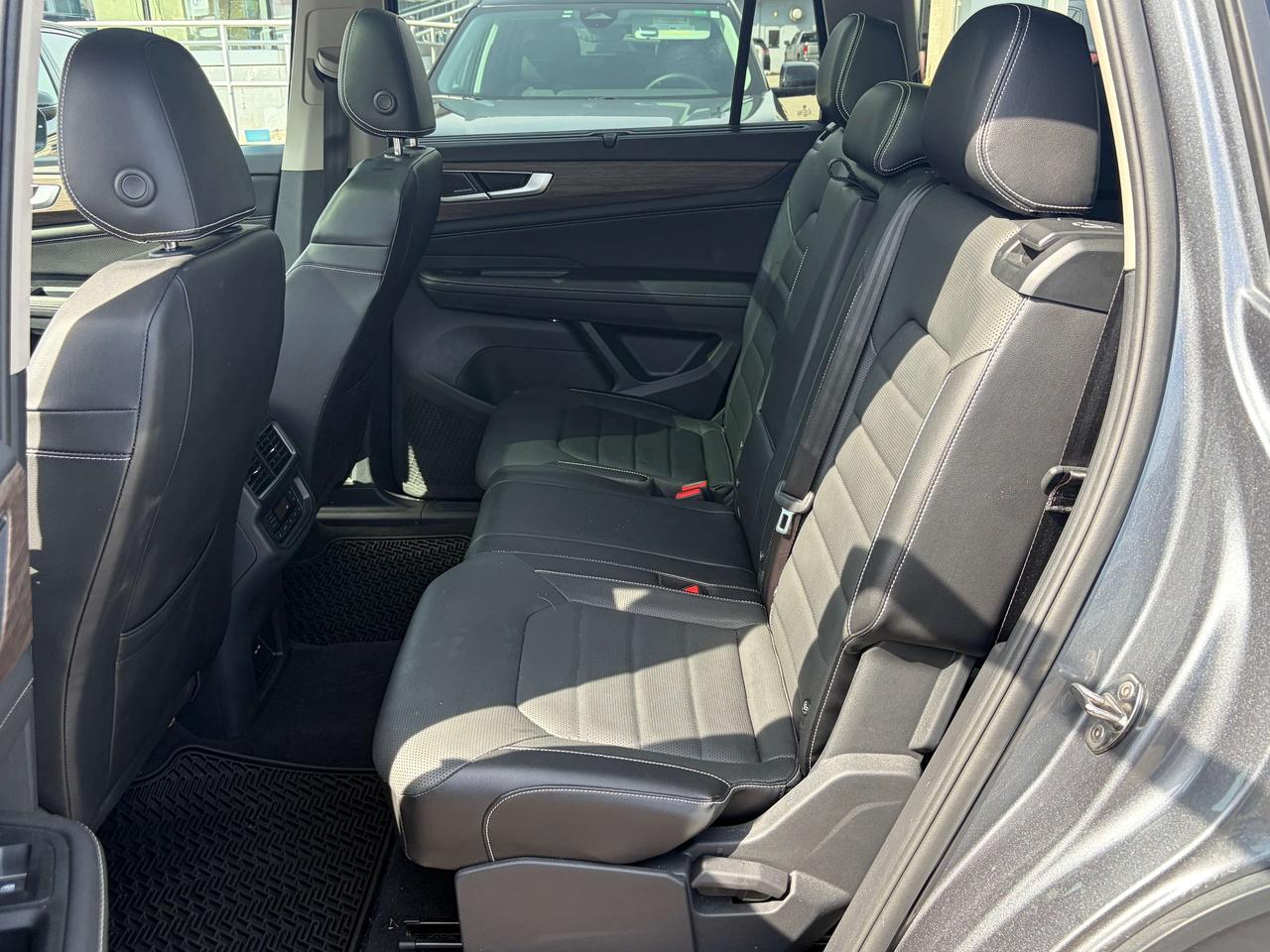 2024 Volkswagen Atlas HIGHLINE Photo