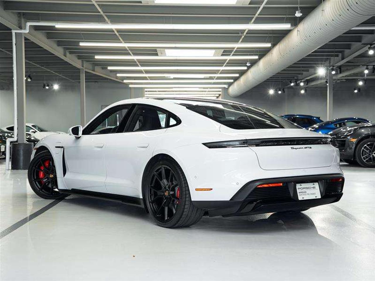 2024 Porsche Taycan GTS AWD Photo