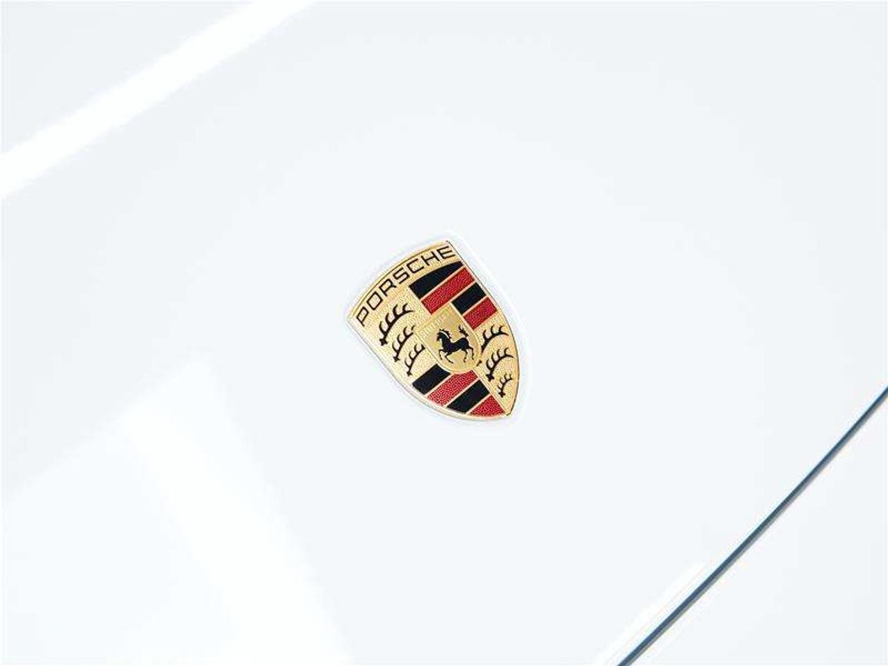 2024 Porsche Taycan GTS AWD Photo