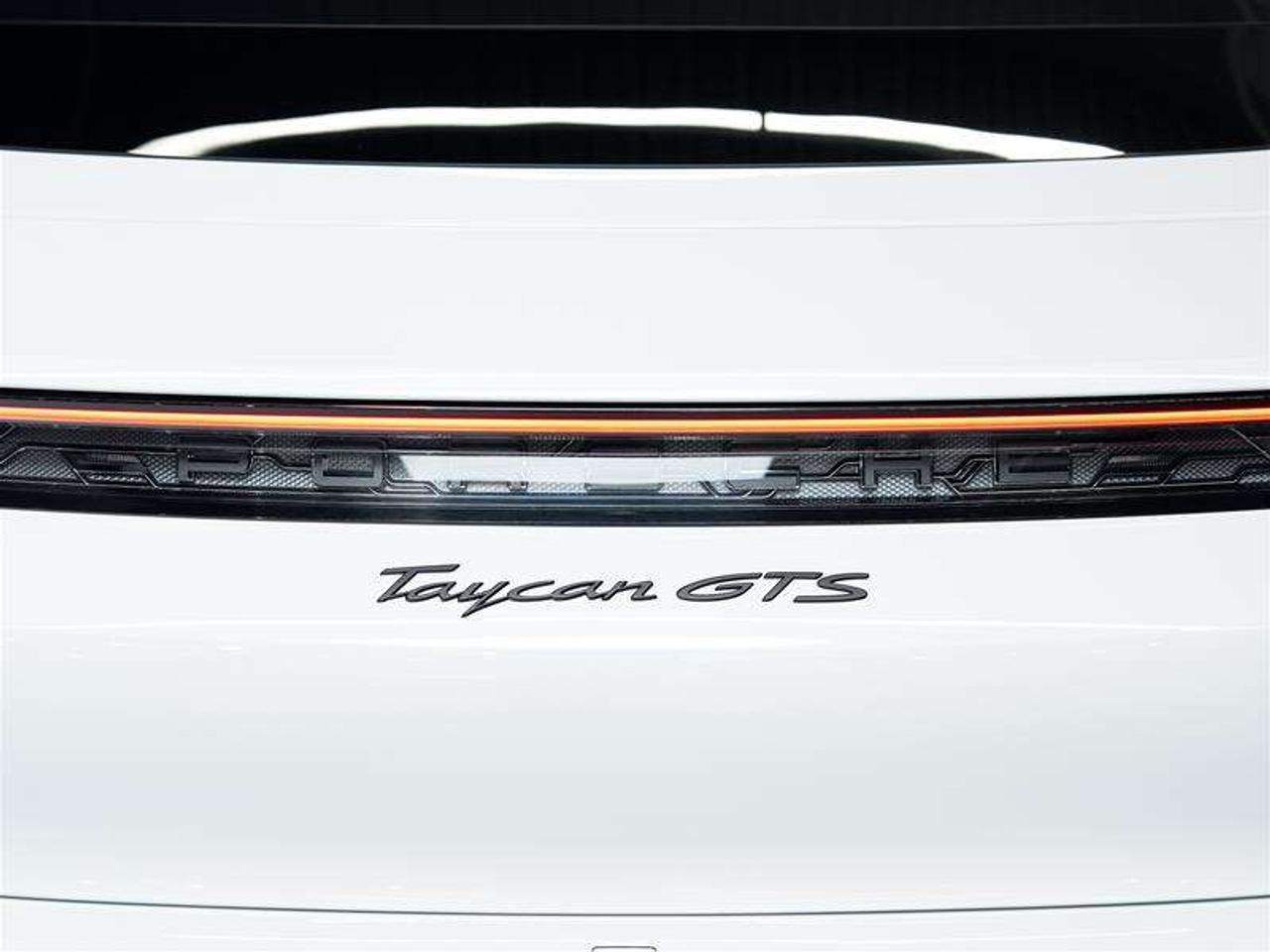 2024 Porsche Taycan GTS AWD Photo