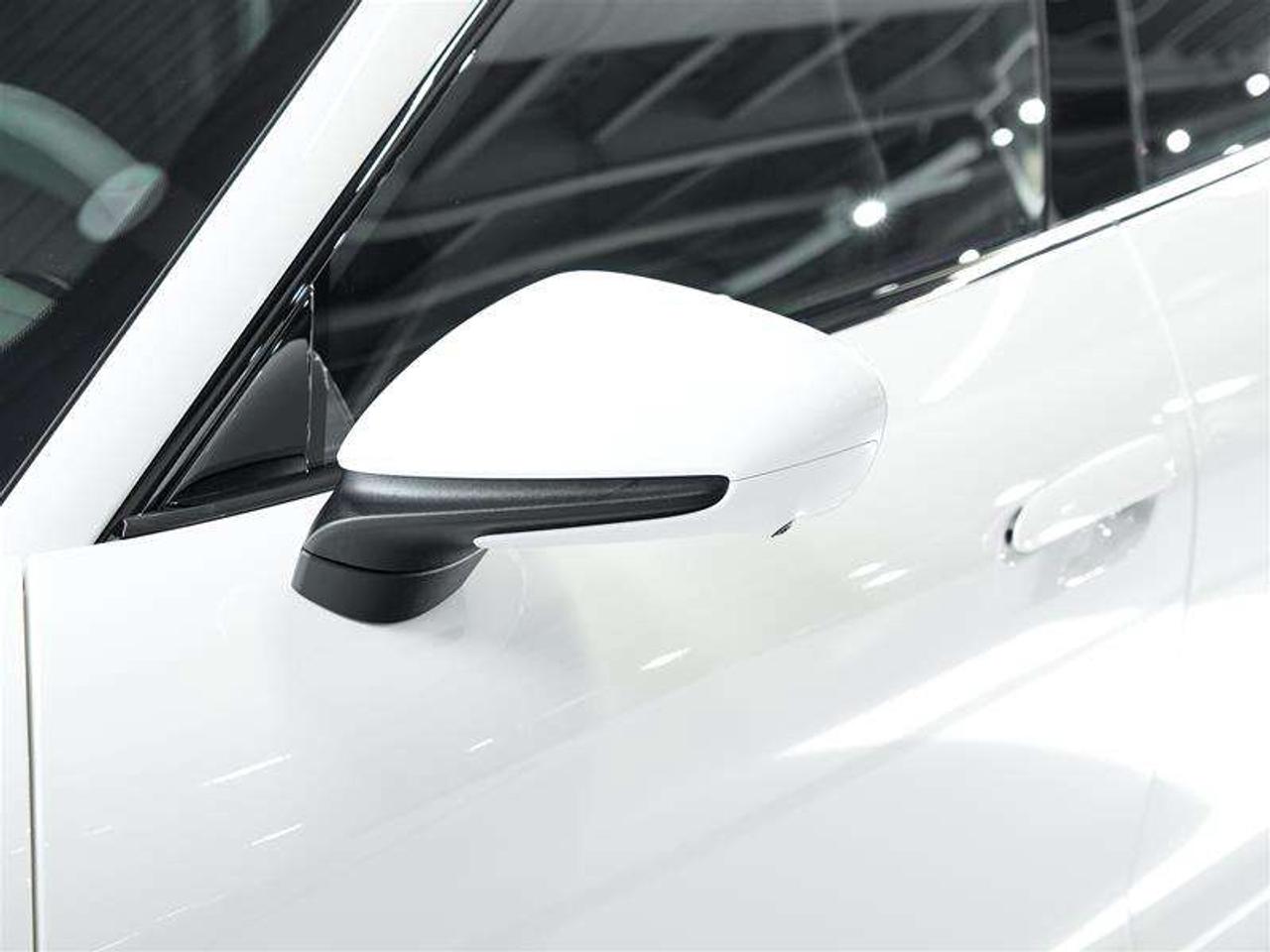 2024 Porsche Taycan GTS AWD Photo