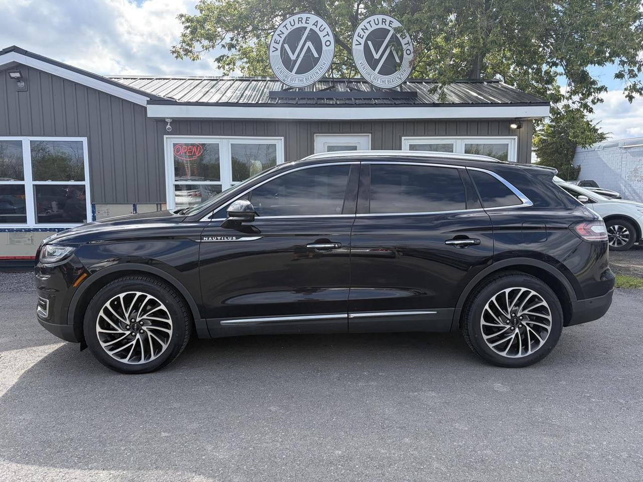 2019 Lincoln Nautilus Reserve 4dr All-Wheel Drive Photo