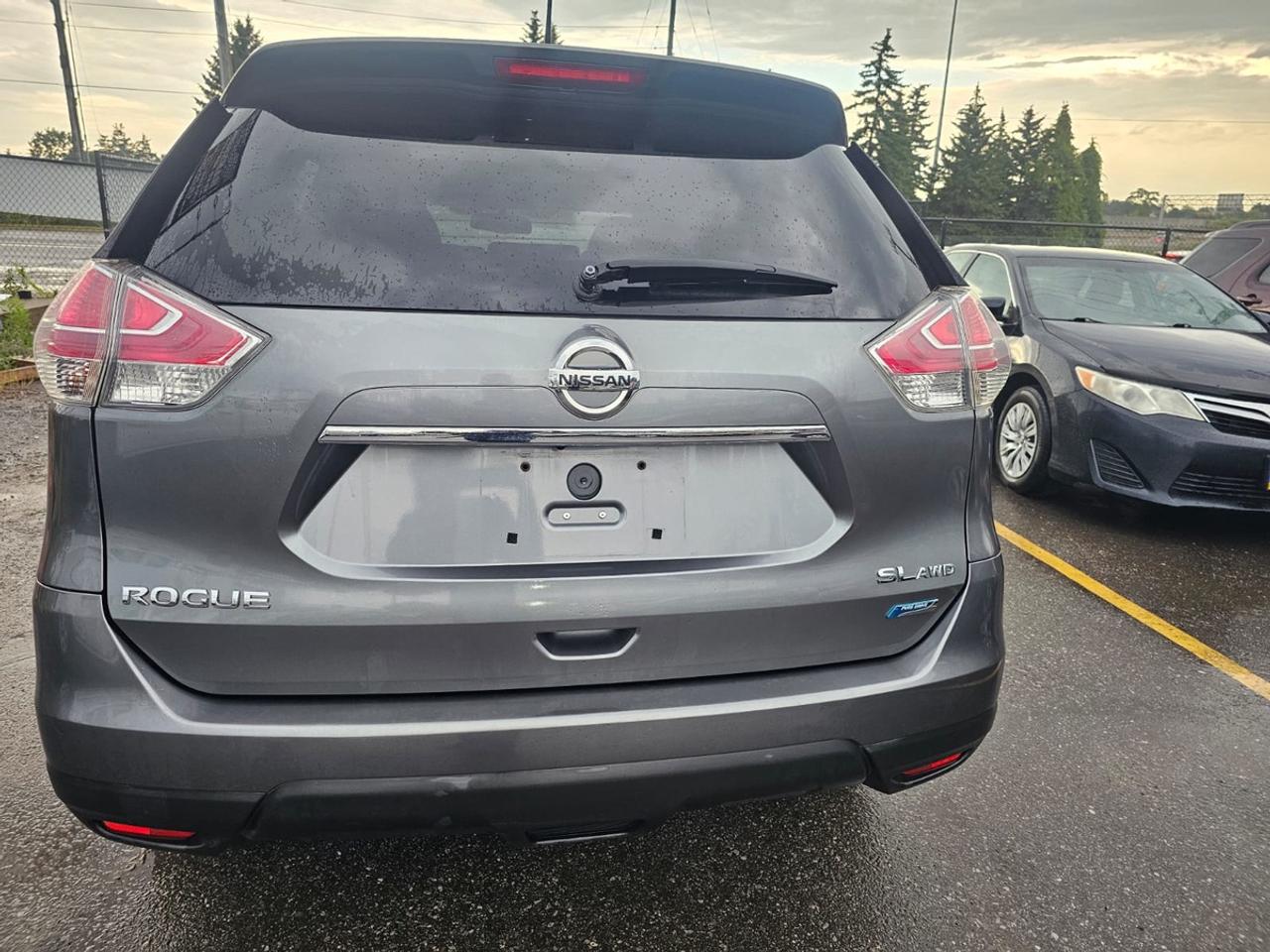 2015 Nissan Rogue SL Photo