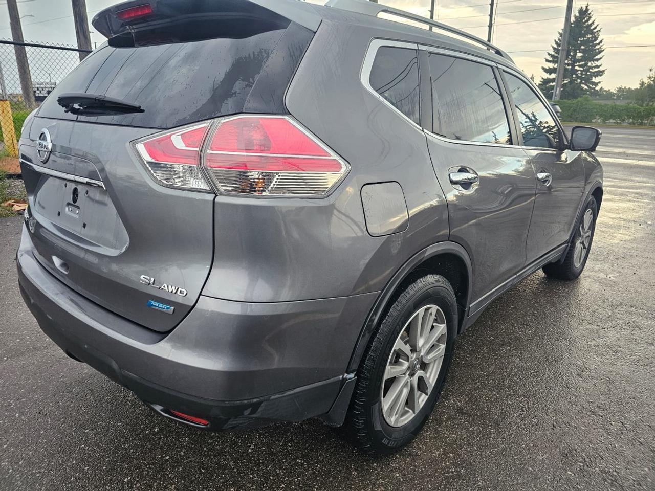 2015 Nissan Rogue SL Photo