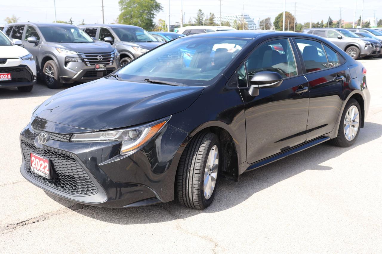 2022 Toyota Corolla LE   NO ACCIDENTS   SUNROOF   CARPLAY   REVERSECAM Photo