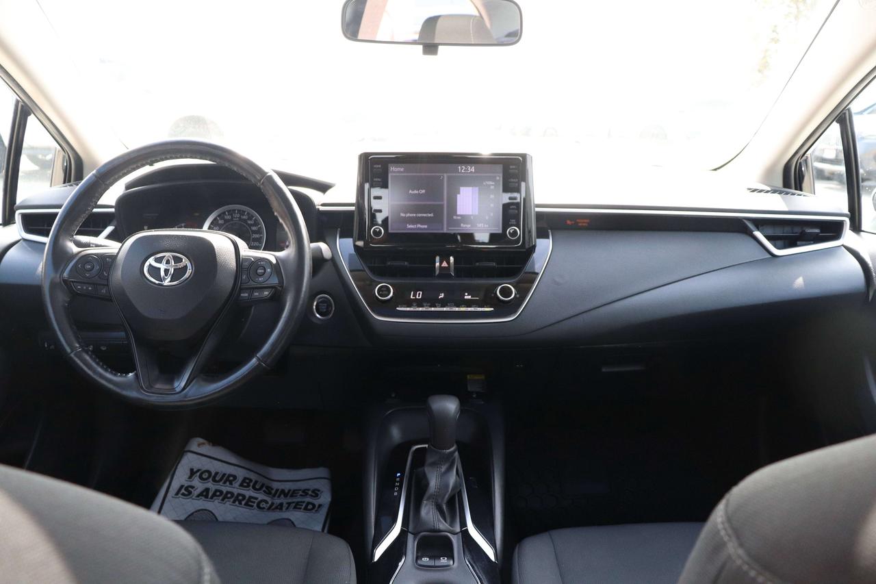 2022 Toyota Corolla LE   NO ACCIDENTS   SUNROOF   CARPLAY   REVERSECAM Photo