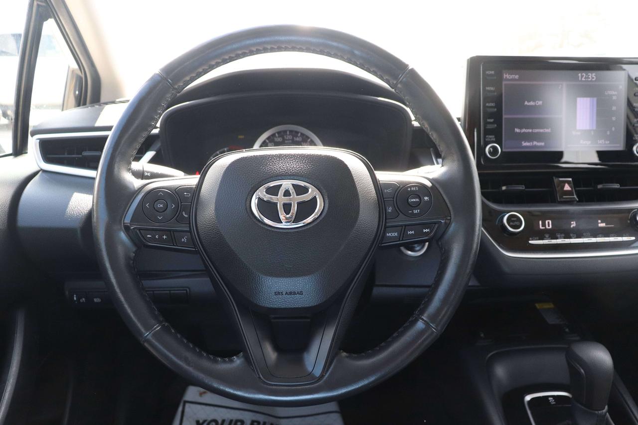 2022 Toyota Corolla LE   NO ACCIDENTS   SUNROOF   CARPLAY   REVERSECAM Photo