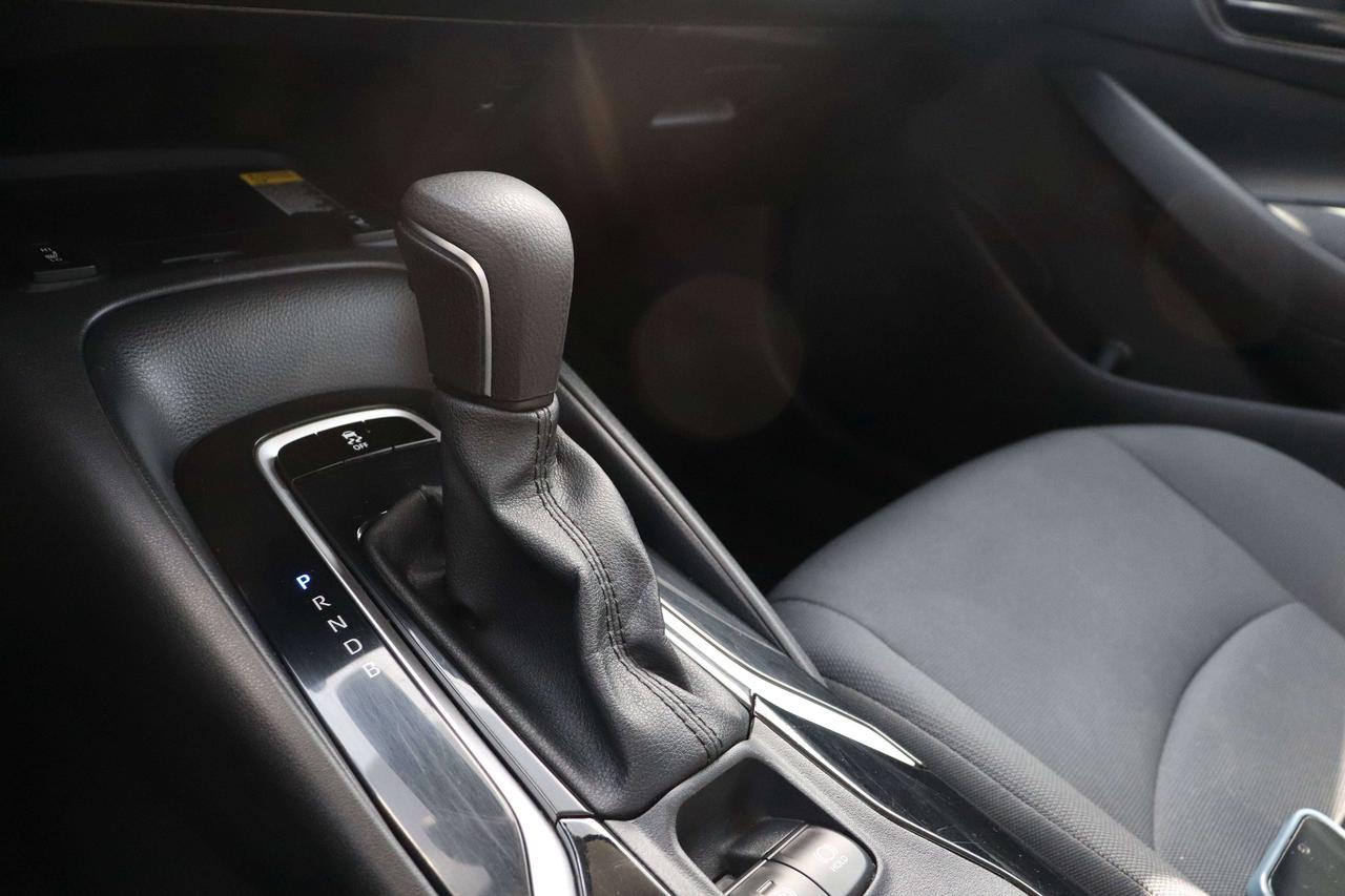 2022 Toyota Corolla LE   NO ACCIDENTS   SUNROOF   CARPLAY   REVERSECAM Photo