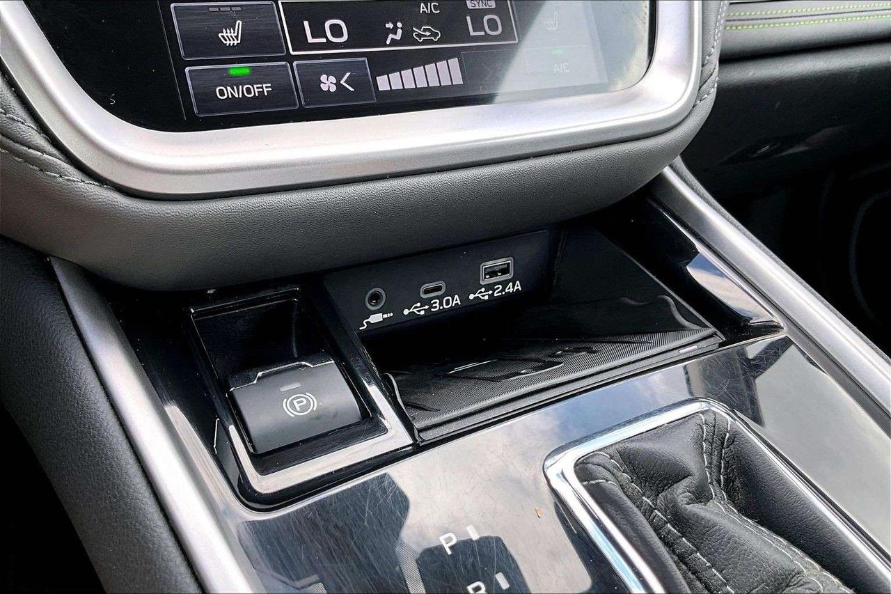 2024 Subaru Outback Onyx AWD   Sunroof   Heated Seats/Steer   CarPlay Photo