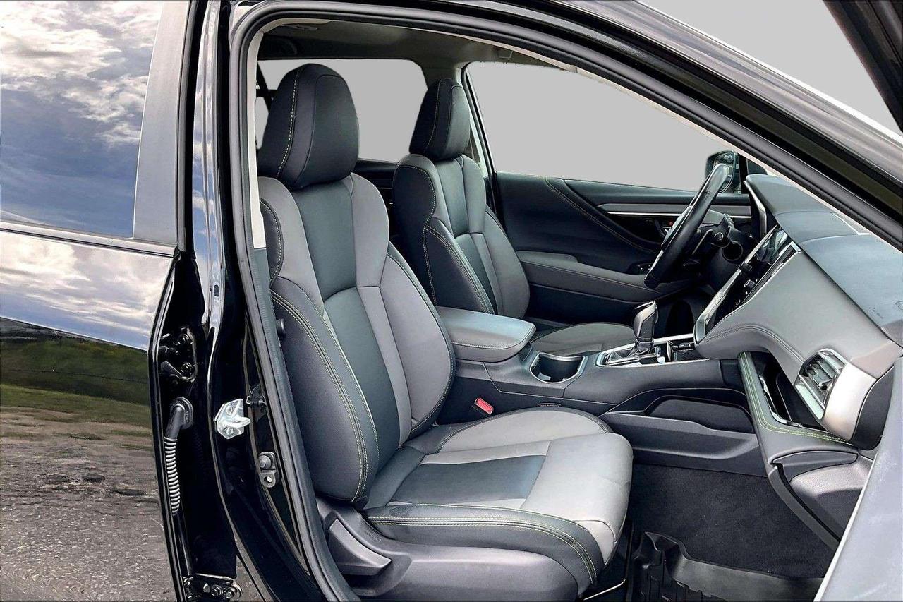 2024 Subaru Outback Onyx AWD   Sunroof   Heated Seats/Steer   CarPlay Photo