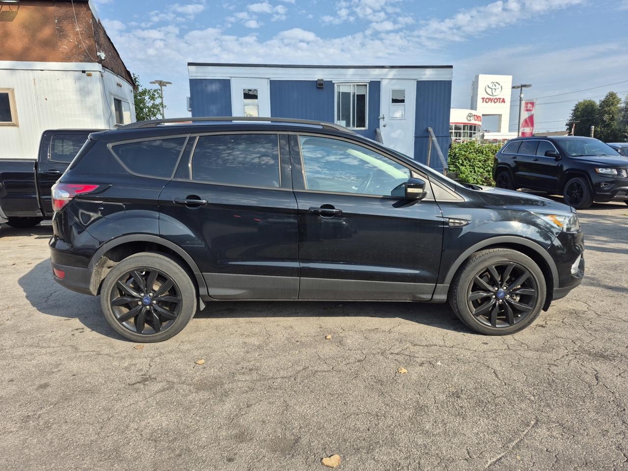 2017 Ford Escape Titanium Photo