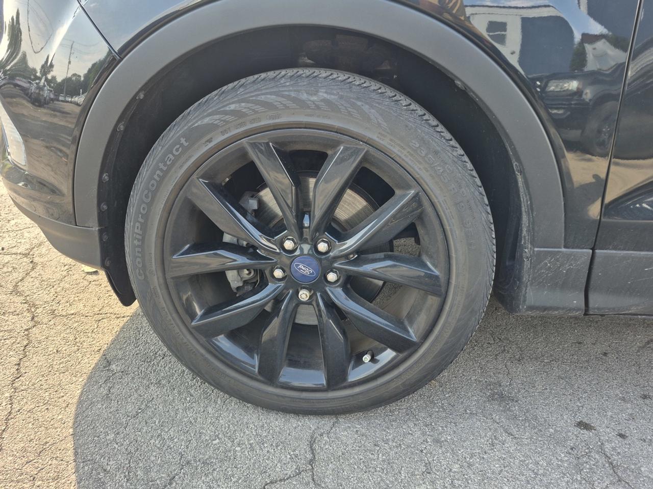 2017 Ford Escape Titanium Photo