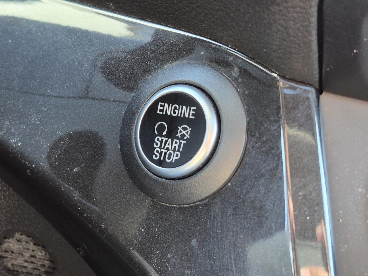 2017 Ford Escape Titanium Photo