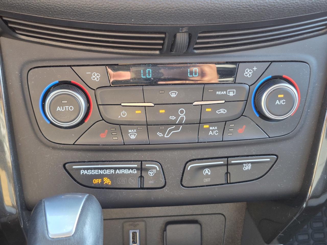 2017 Ford Escape Titanium Photo