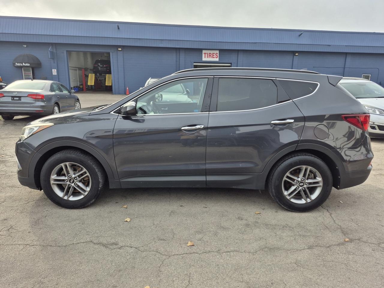2017 Hyundai Santa Fe SPORT Photo