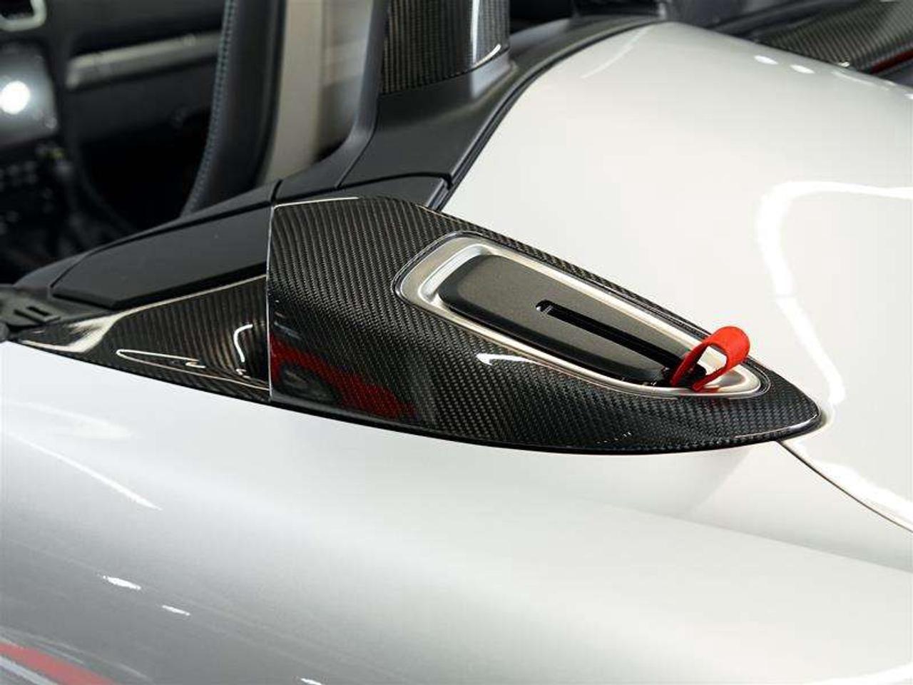 2025 Porsche 718 Spyder RS Roadster Photo