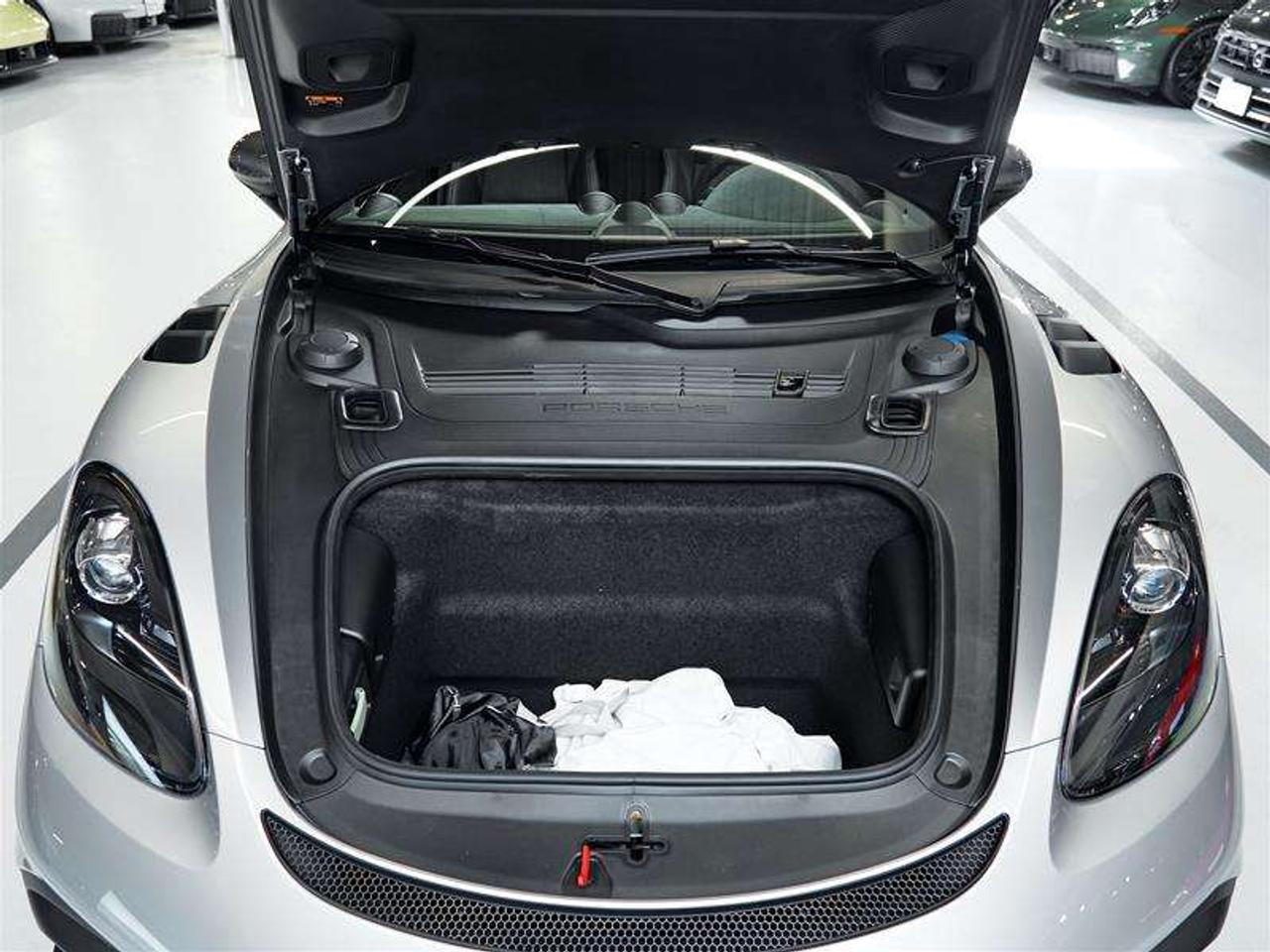 2025 Porsche 718 Spyder RS Roadster Photo