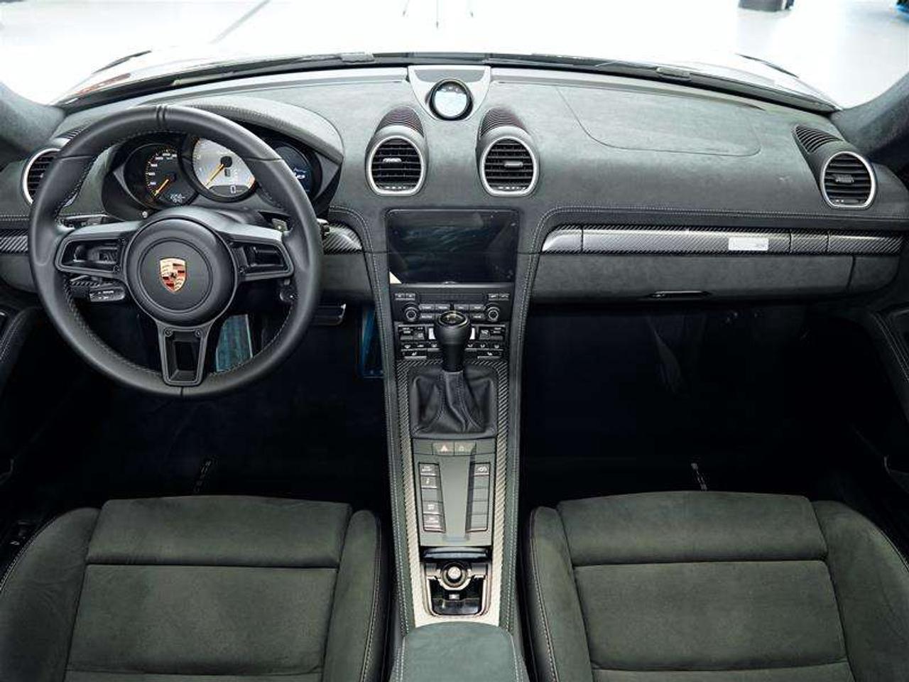 2025 Porsche 718 Spyder RS Roadster Photo