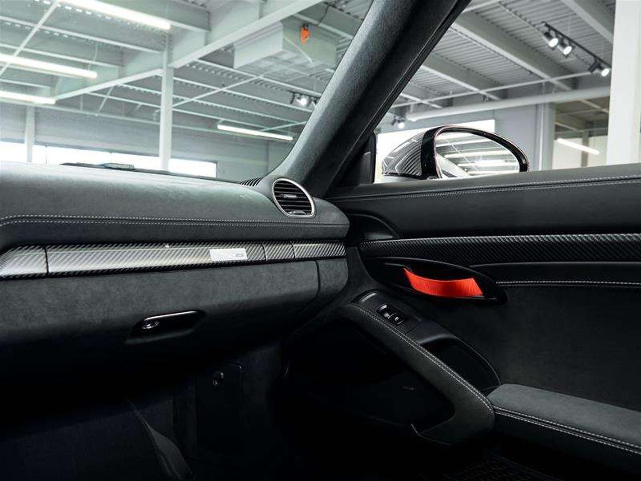 2025 Porsche 718 Spyder RS Roadster Photo
